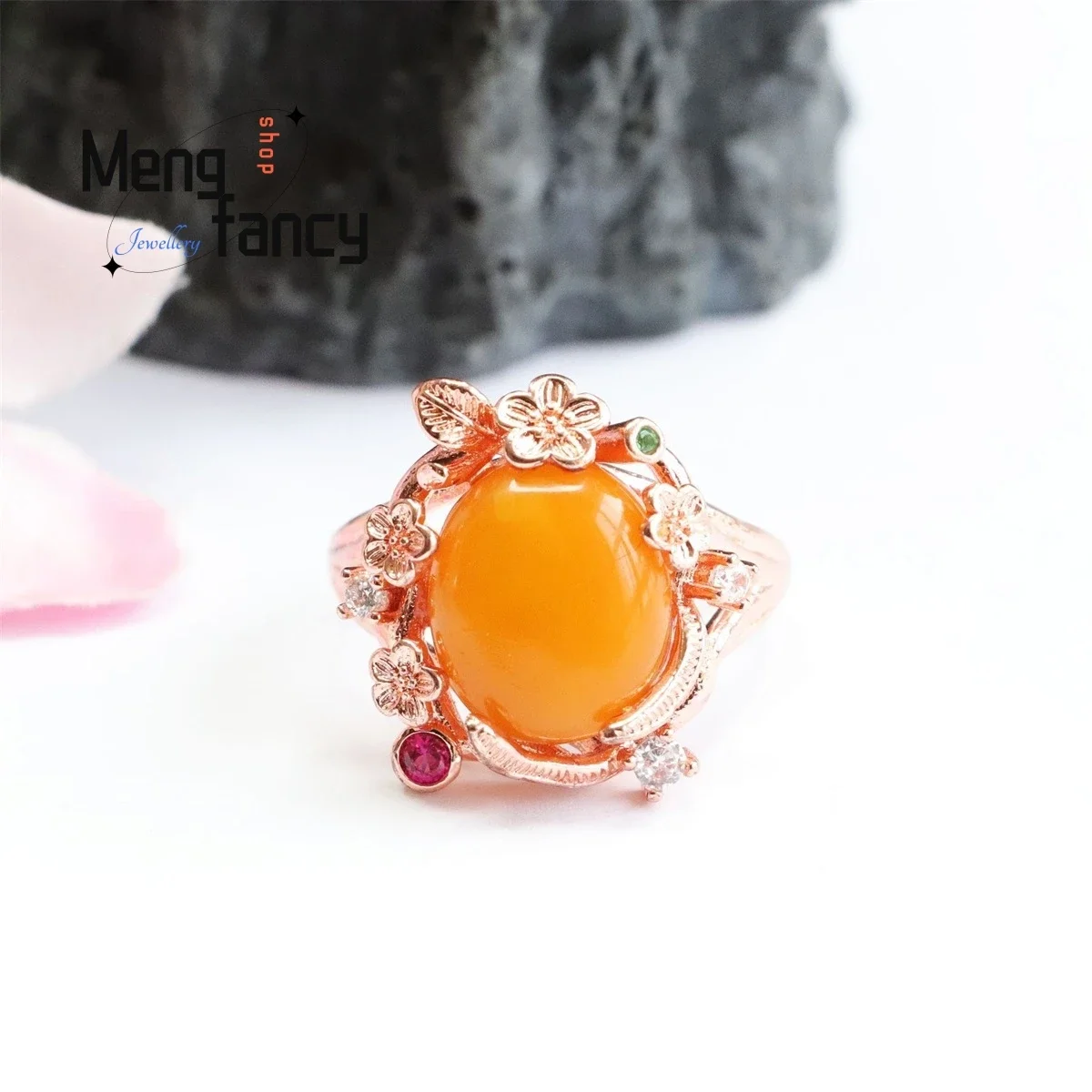 

Natural Old Material Honey Wax Amber Flower Grass Egg Face Ring Simple Elegant Personalized Fashion Versatile Women Fine Jewelry