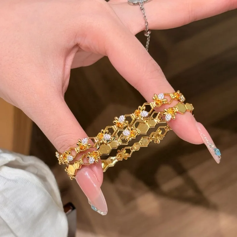 

Легкий роскошный высококачественный полый сотовый браслет в виде пчелы, инкрустированный бриллиантами, многослойные изысканные браслеты, ювелирные изделия для помолвки