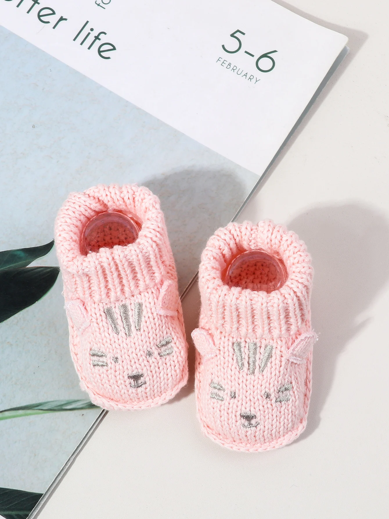 Neue gestrickte Babyschuhe für 0-3 Monate, warm, weich, bequem, mit Cartoon-Muster, für Kleinkinder, rutschfeste Sockenschuhe für Kleinkinder – Detail 19