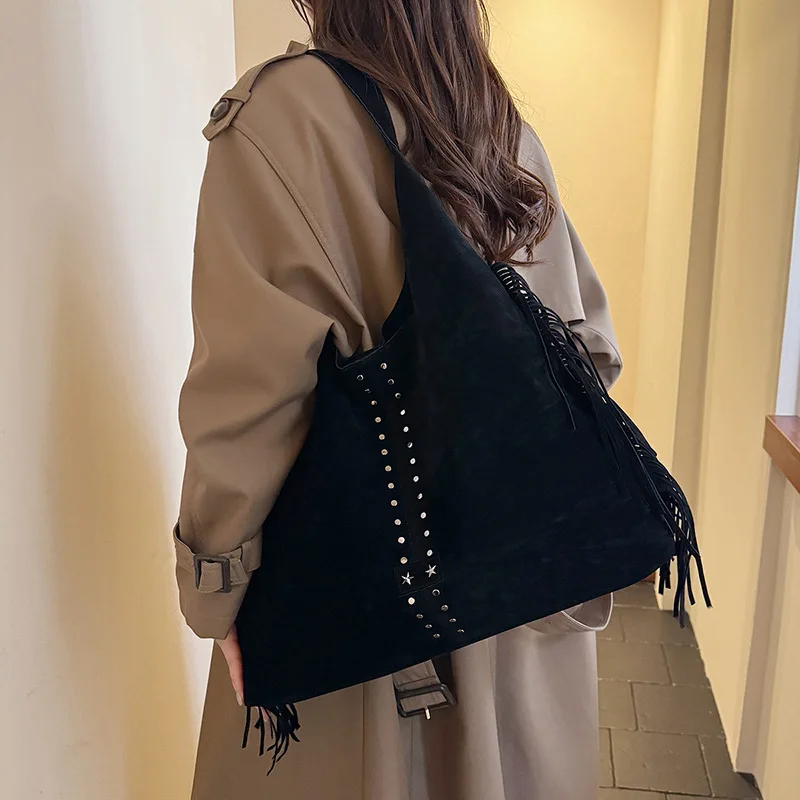 

2025 Big Work Tote for Professionals Spacious Laptop Bag Multi-functional Shoulder Crossbody Purse Waterproof Nylon Commuter Bag