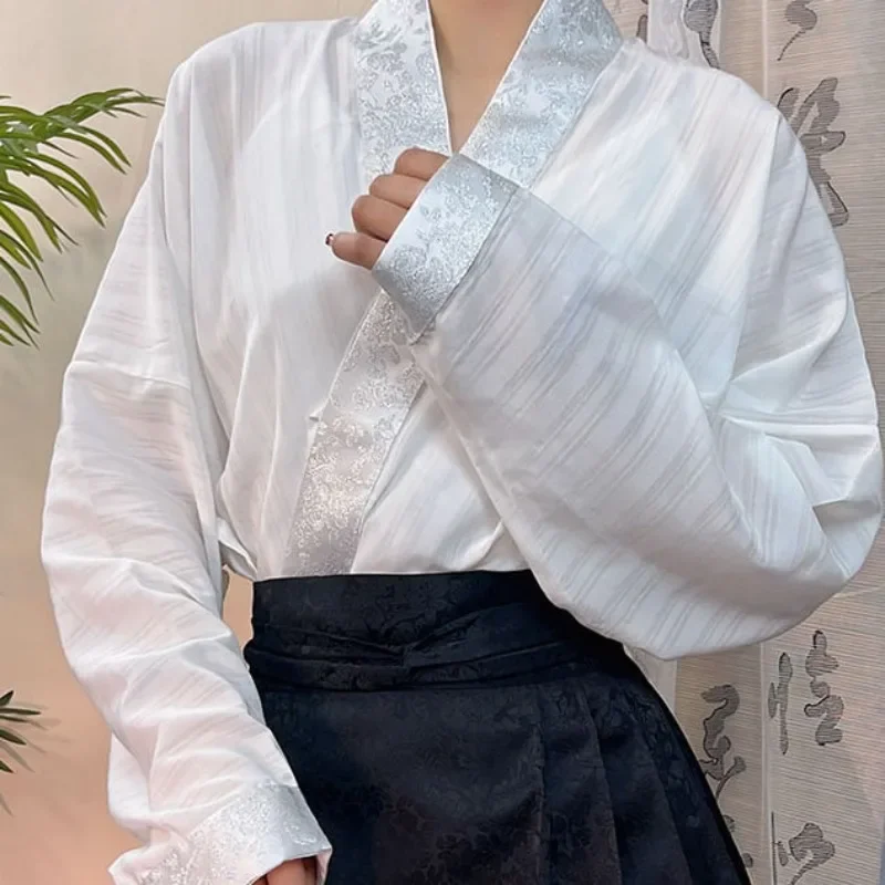 Autumn Traditional Chinese Black White Cross Collar Gold Woven Aircraft Sleeve Hanfu Shirt Women\'s Song Dynasty Cospaly Top