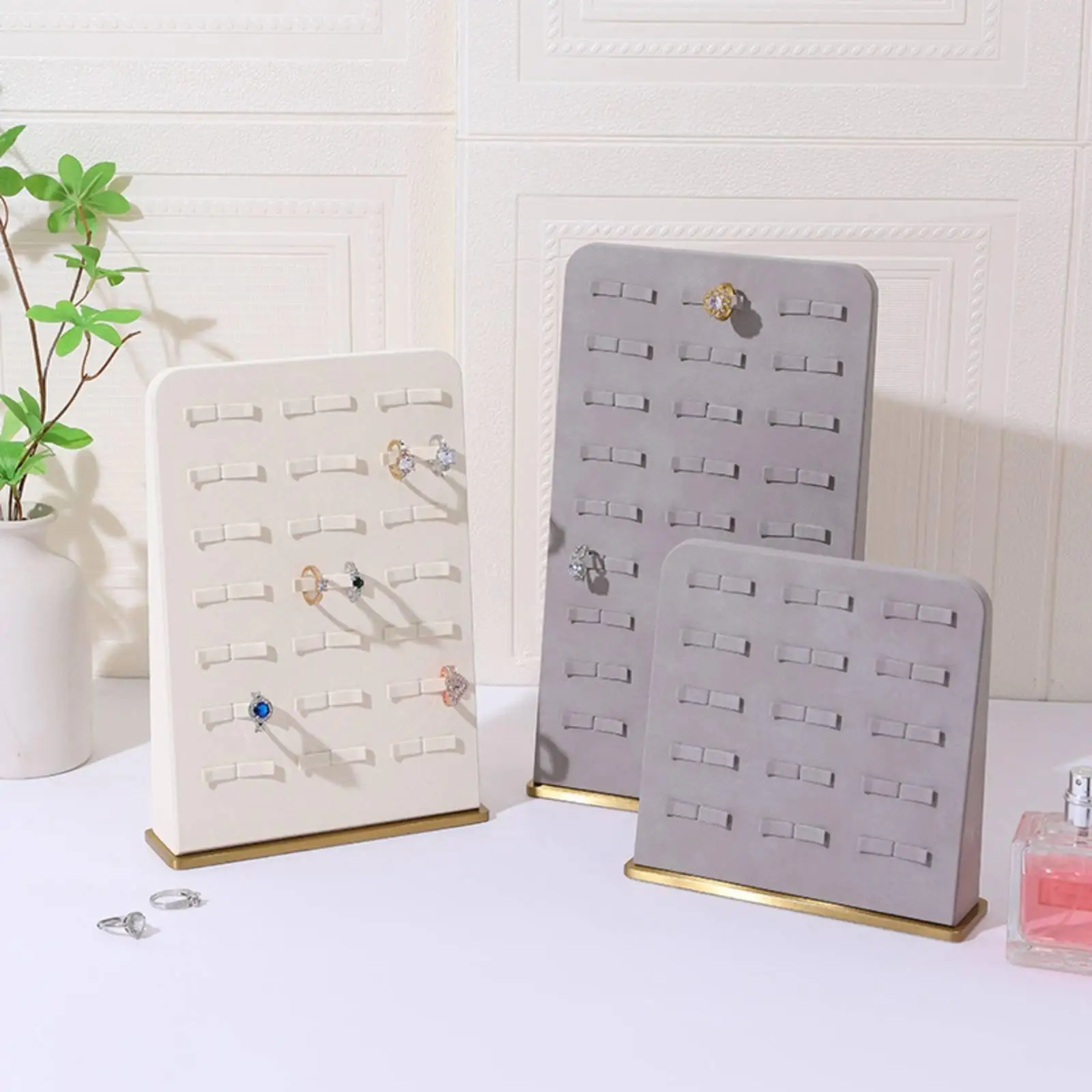 Luxury Jewelry Display Stand Large Metal Organizer Holder for Jewelry Shop or Home Countertop Accessories