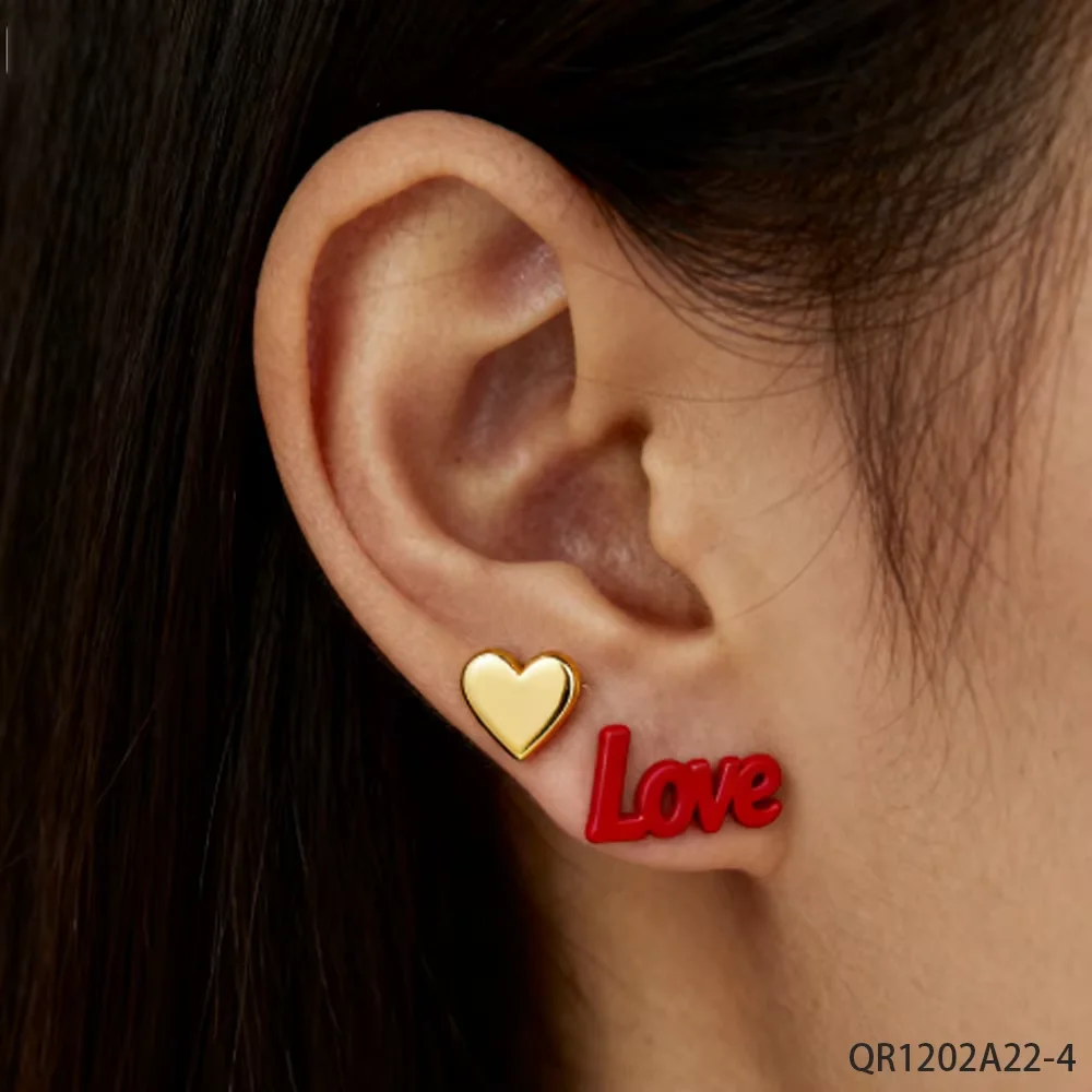 PESENAR Perfetto per San Valentino questi orecchini contengono le lettere Amore in rosso e cuori in oro