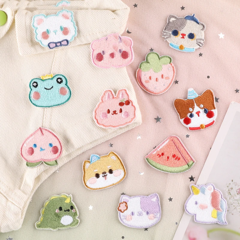 10pcs/lot Self-adhesive Patch Embroidery Cute Cartoon Animal Patches Clothing Accessories DIY Badges Apliques Wholesale