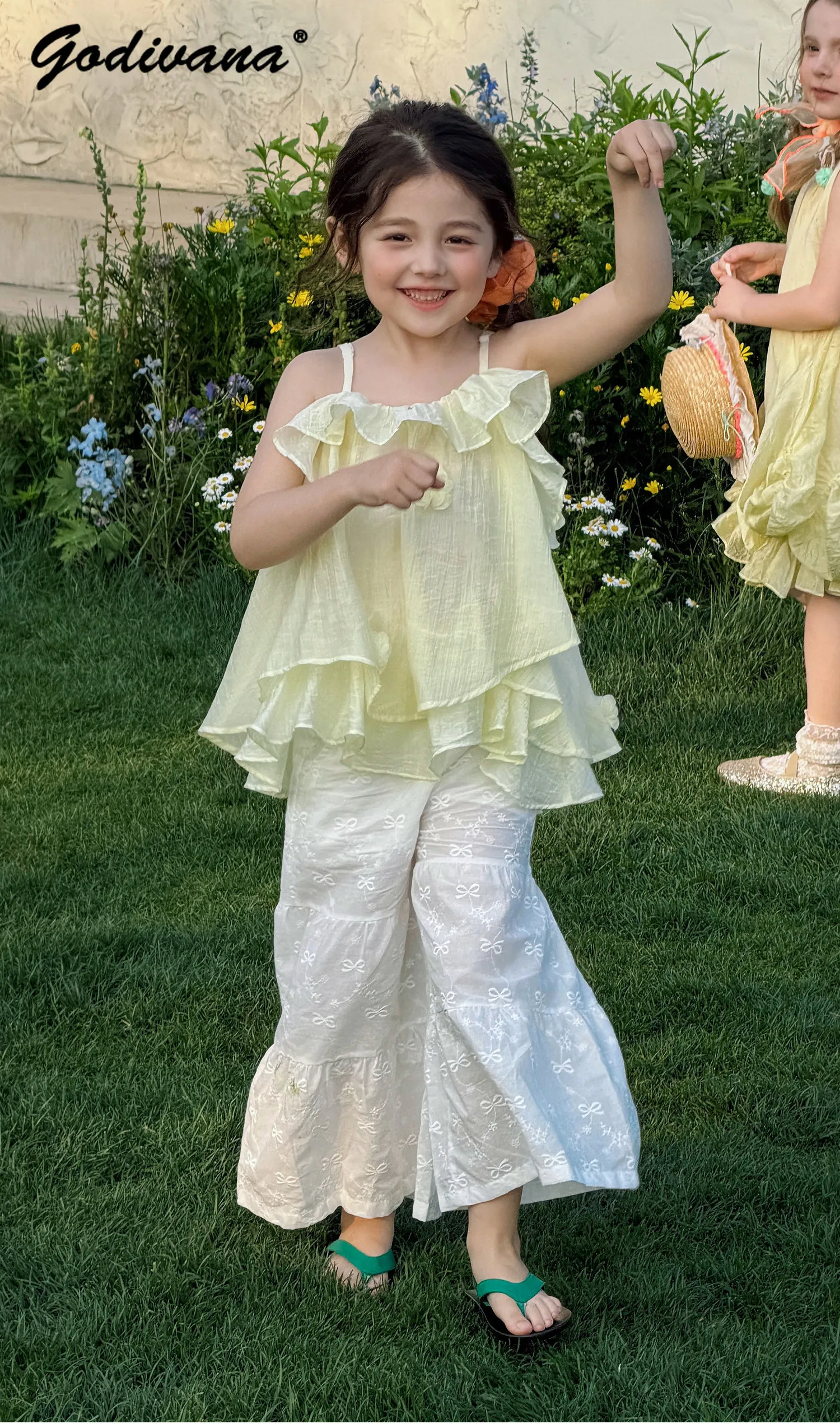2026 Summer New Baby Girls Sweet French Ruffle Trim Sling Kids Mori Fresh Cake Layer Sleeveless Loose Fit Off Shoulder Shirt