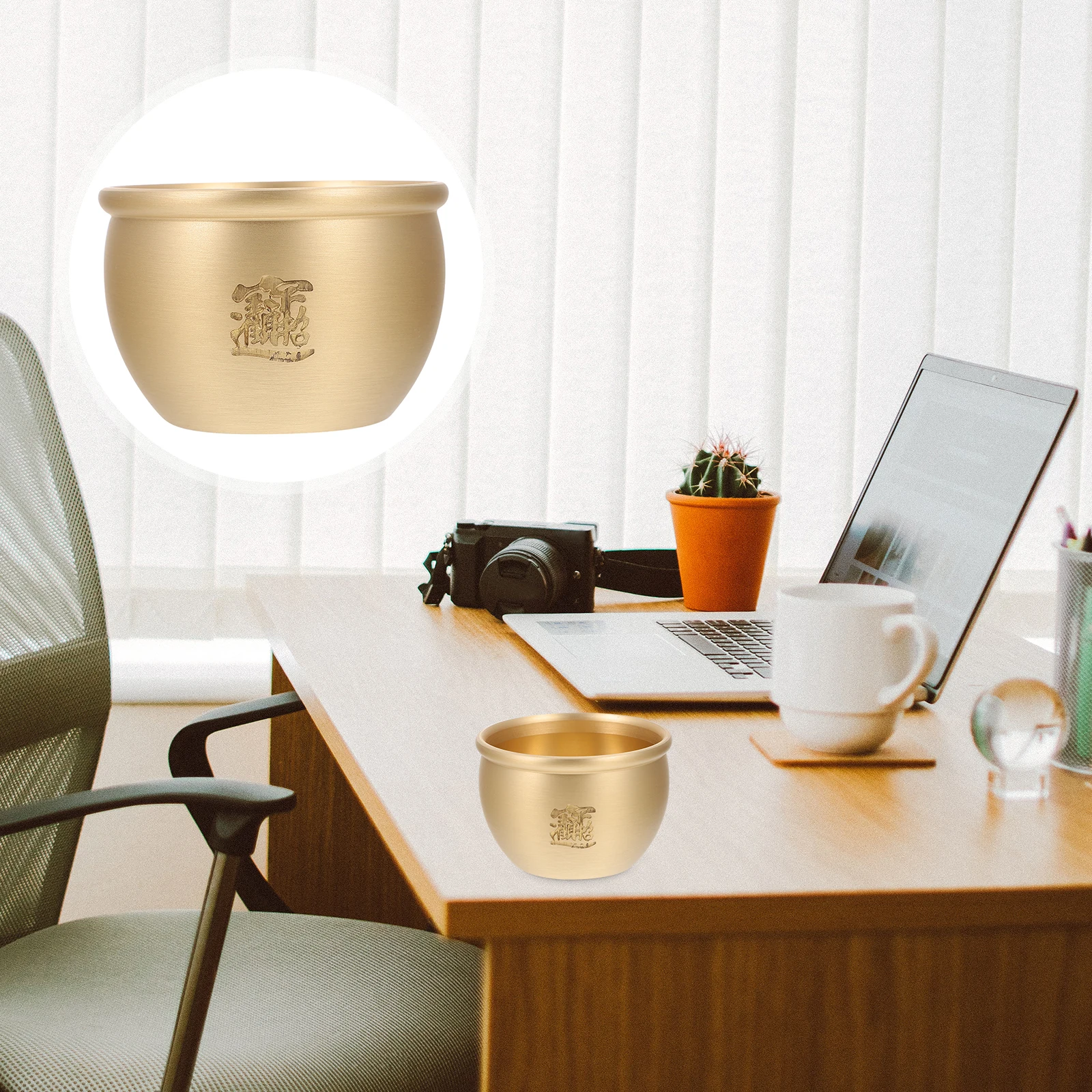 

Copper Ashtray Fengshui Adornment Large Capacity Smoking Ash Holder For Home Hotel Decor Desktop Cigarette Ashes Container