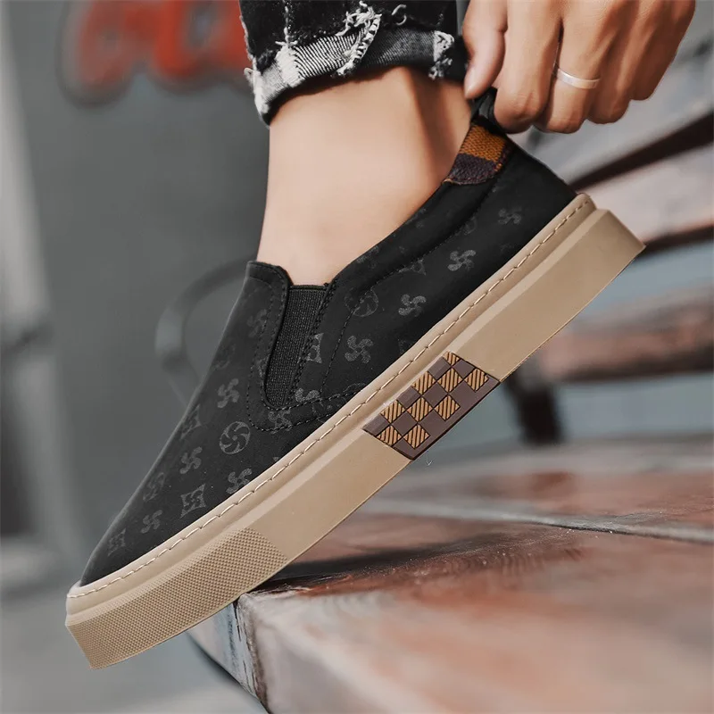 Men Canvas Slip on Shoes Comfort Non-slip Loafers Casual Platform Sneakers Men Breathable Daily Walking Footwear Tenis Masculino