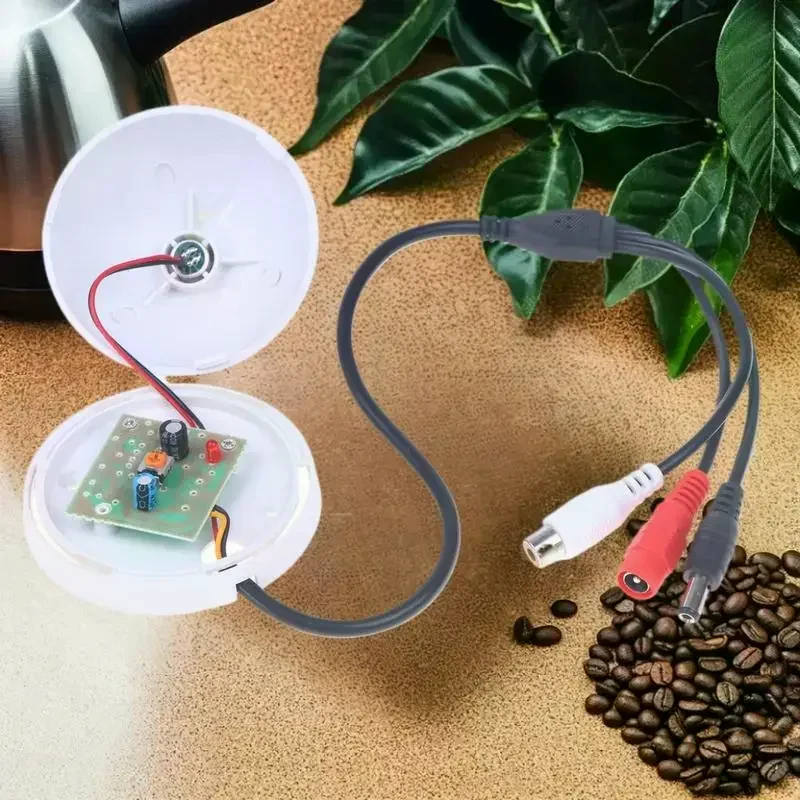 CCTV 감시용 원피스 IP 카메라, 사전 증폭기 내장, 음성 픽업 및 유선 음성 오디오 모니터링을 위한 마이크