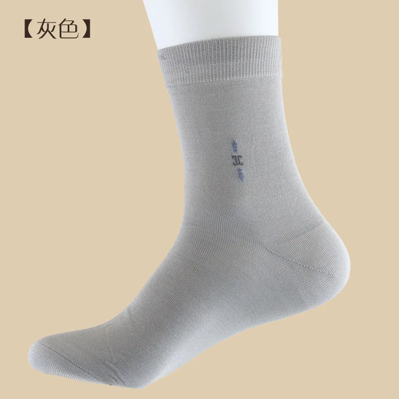 Frühlings-und Herbst must-have: geruchs neutrale Herren-Seiden socken-bequeme und strap azier fähige Maul beers eiden stricks ocken 67901