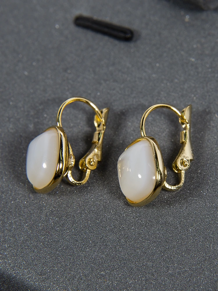 

l White Mother-of-Pearl Stud Earrings S925 Silver Geometric mat Elegance Faion Jewelry Women's Accory
