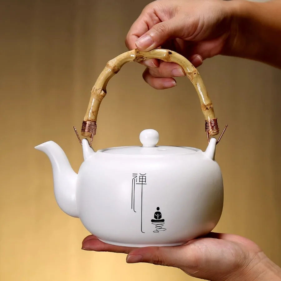 

Ceramic Teapot Zen Beam Pot Large Capacity White Porcelain Tea Infuser Home Beauty Tea Set Traditional Tea Accessories