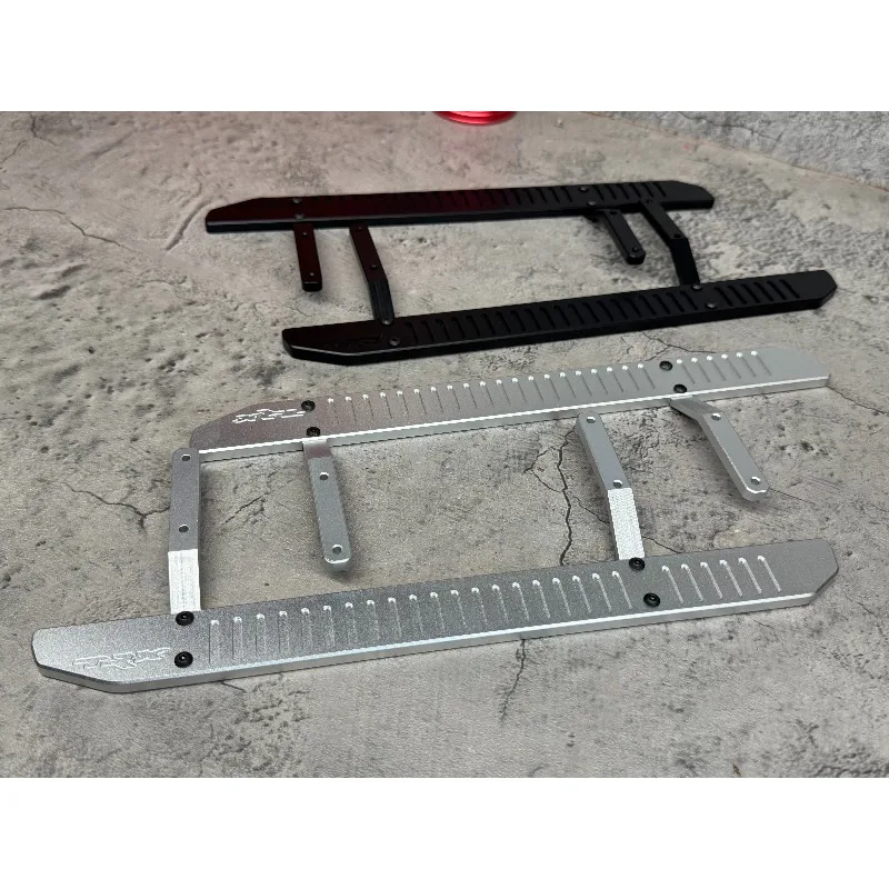 

Для Dodge RAM 1500: Премиальные алюминиевые боковые подножки-ступеньки для рок-краулеров в масштабе 1/8 - Металлические детали для тюнинга из алюминия 6061, обработанные на ЧПУ