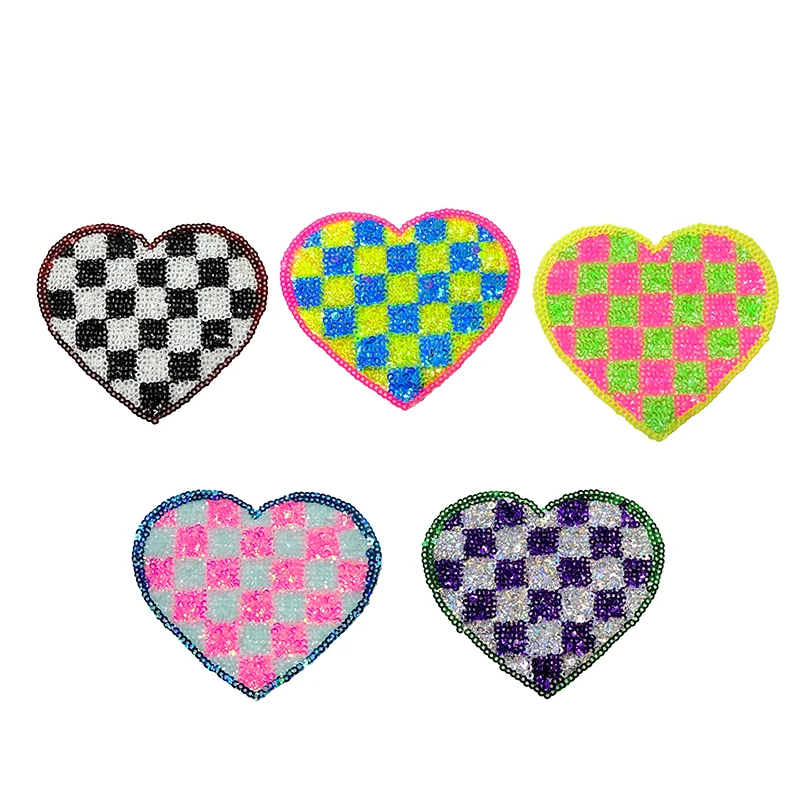 1 Stück 9,7 * 8,1 cm Eisen auf Pailletten Liebe Herzform Patch DIY dekorative Patches für Kleidung Taschen Bekleidungszubehör