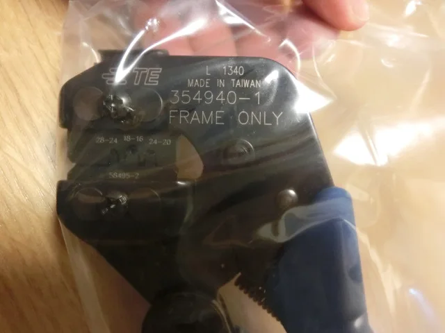 TE/AMP 58495-1 Tang Crimping Alat Crimping Pin Tipe III Terminal Konektor Bulat