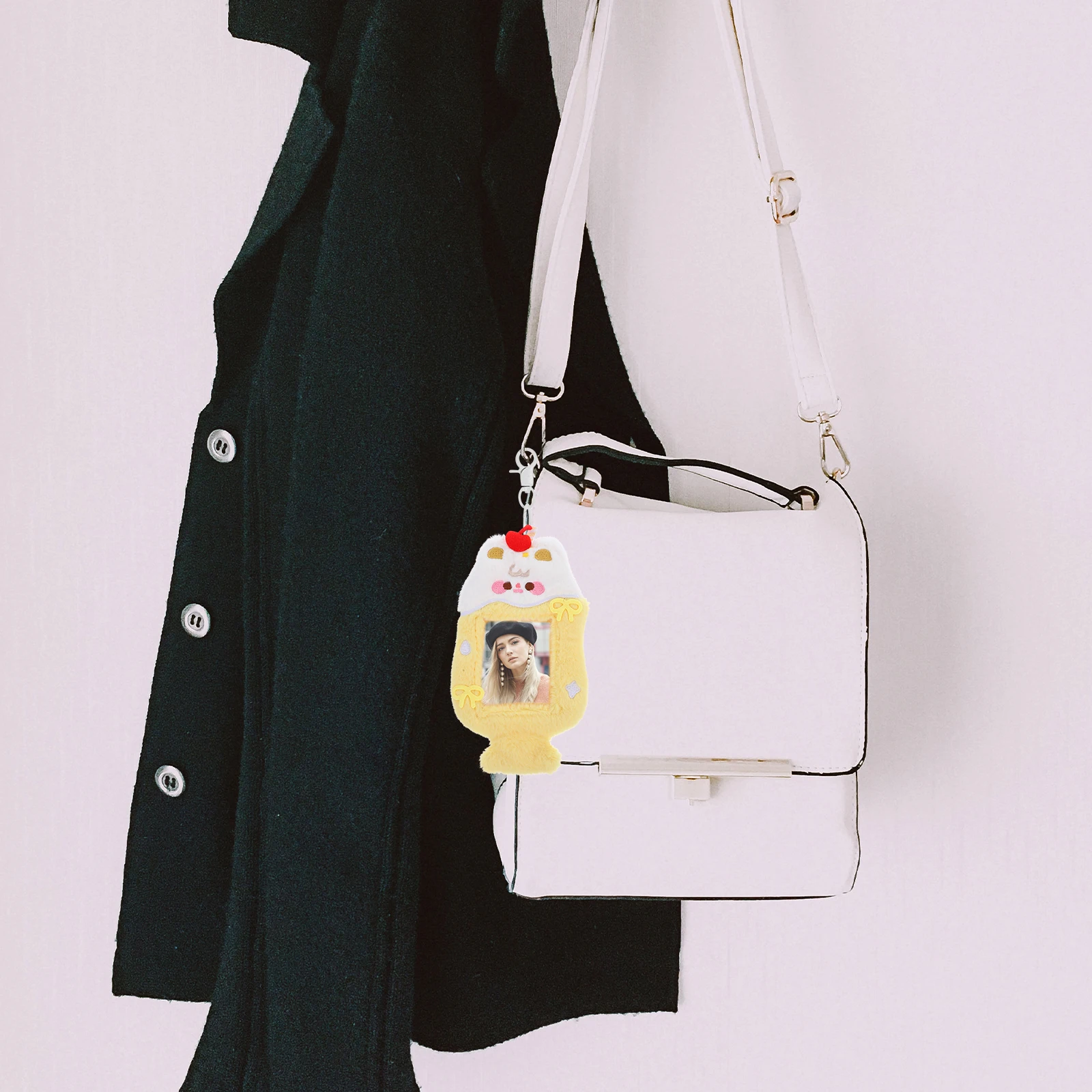 

Cartoon Keychain Badge Holder Wallet Holders Wrist Id Cute Driver License Card Sleeve
