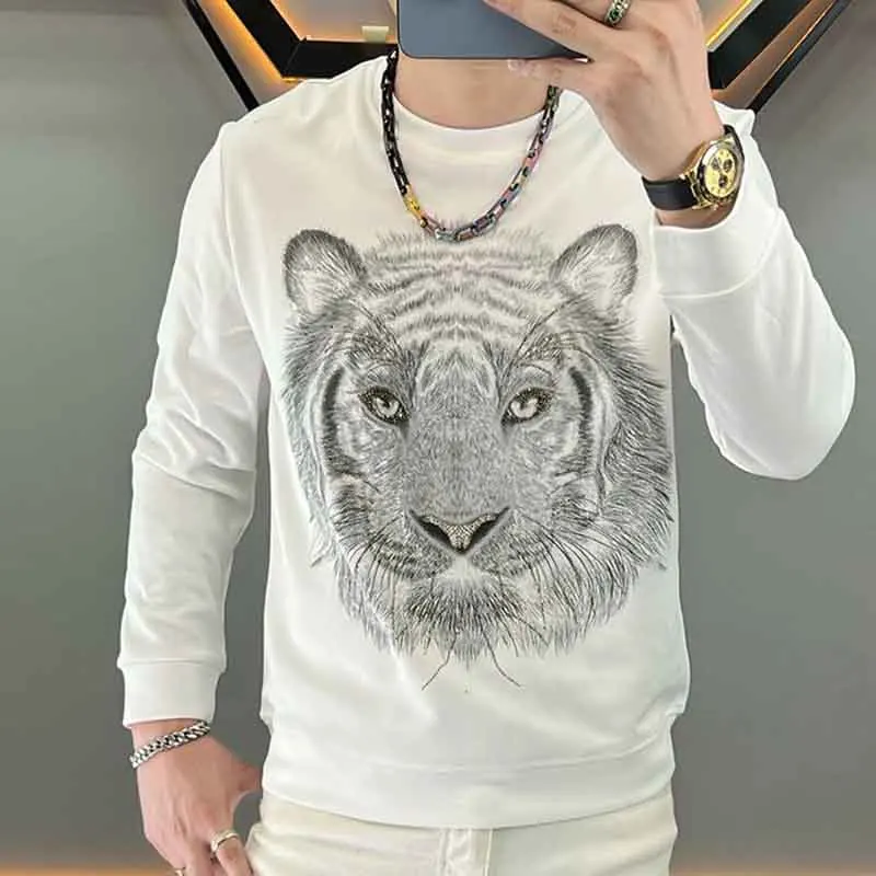 European new men's round neck autumn fashion hot diamond long sleeve top T-shirt.