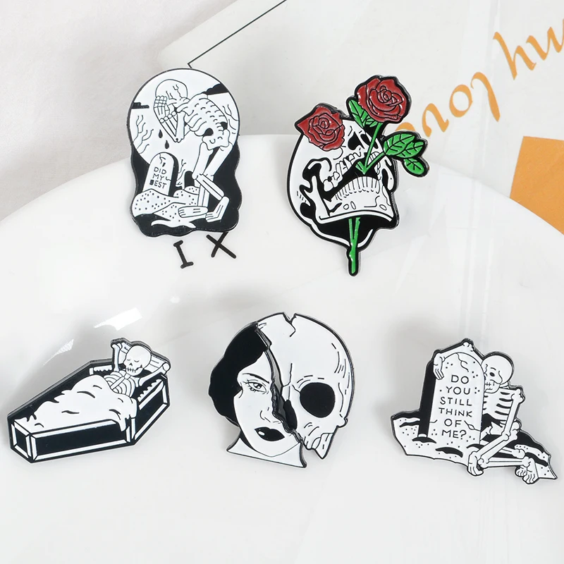 Crânio Face Esmalte Pins para Mulheres, Rose, Dead Lovers Coffin Lapel Broche, Jeans Jeans, Bolsa, Jóias Punk, Presente para Amigos, Emblema