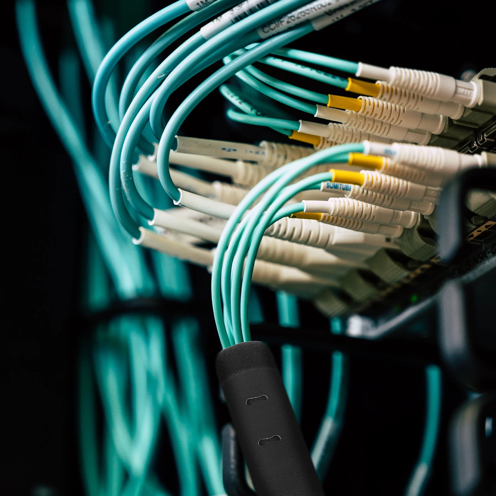 

1 Cable Management Chassis ganizer Cord Sleeve Black 1m Protect Kids Pets Computer Speaker USB Data Cable Home Office Desk