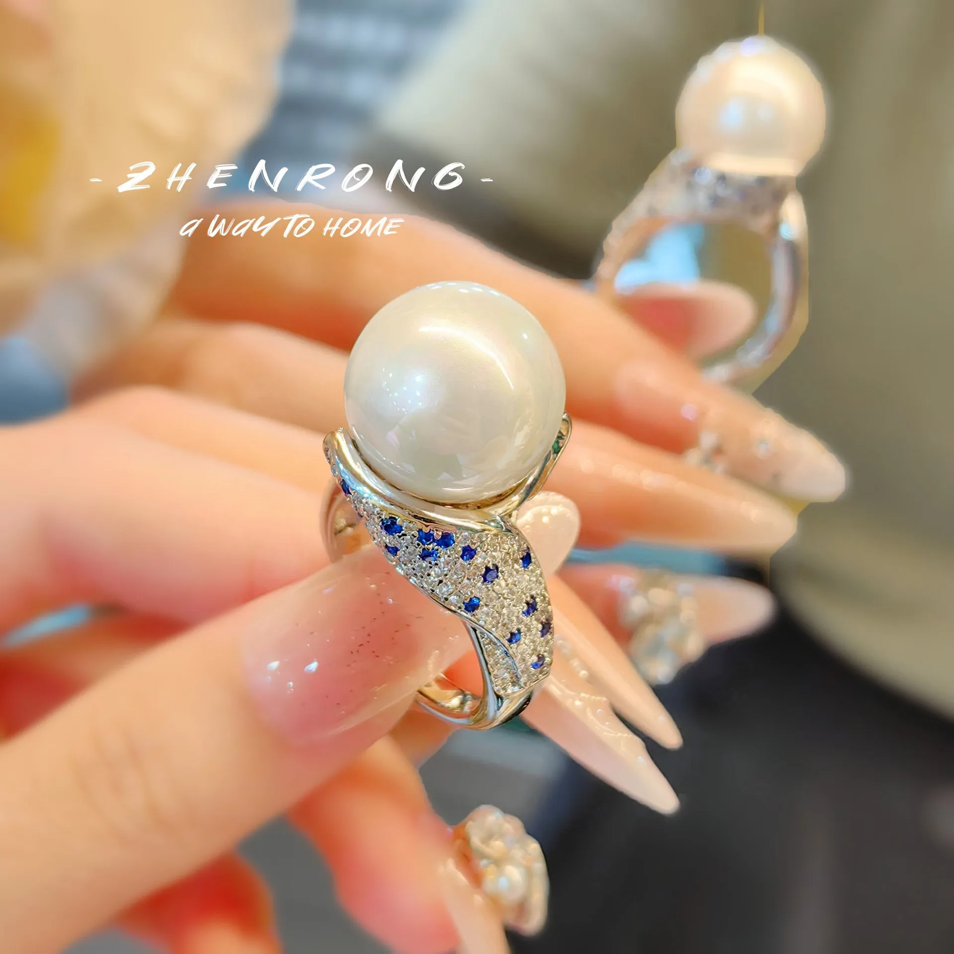 S925 sterling silver ring, retro pearl, high-end temperament, round Australian white opening design, leopard print ring.