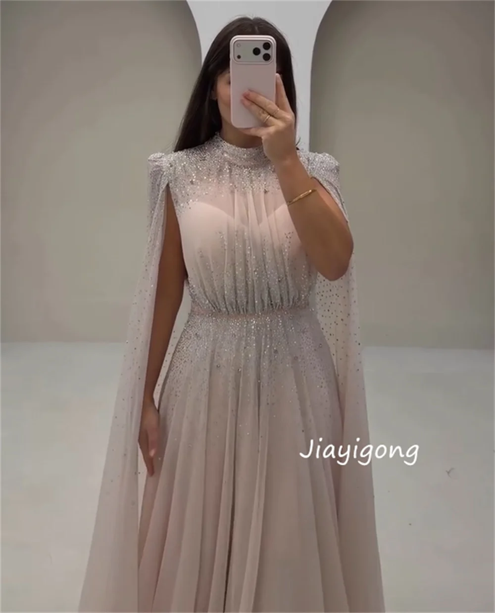 تخصيص الرسمي الشيفون الطية مطرزة ألف خط SScoop الرقبة فساتين حفلة موسيقية طويلة فاخرة حزب أحجام رائعة المتاحة