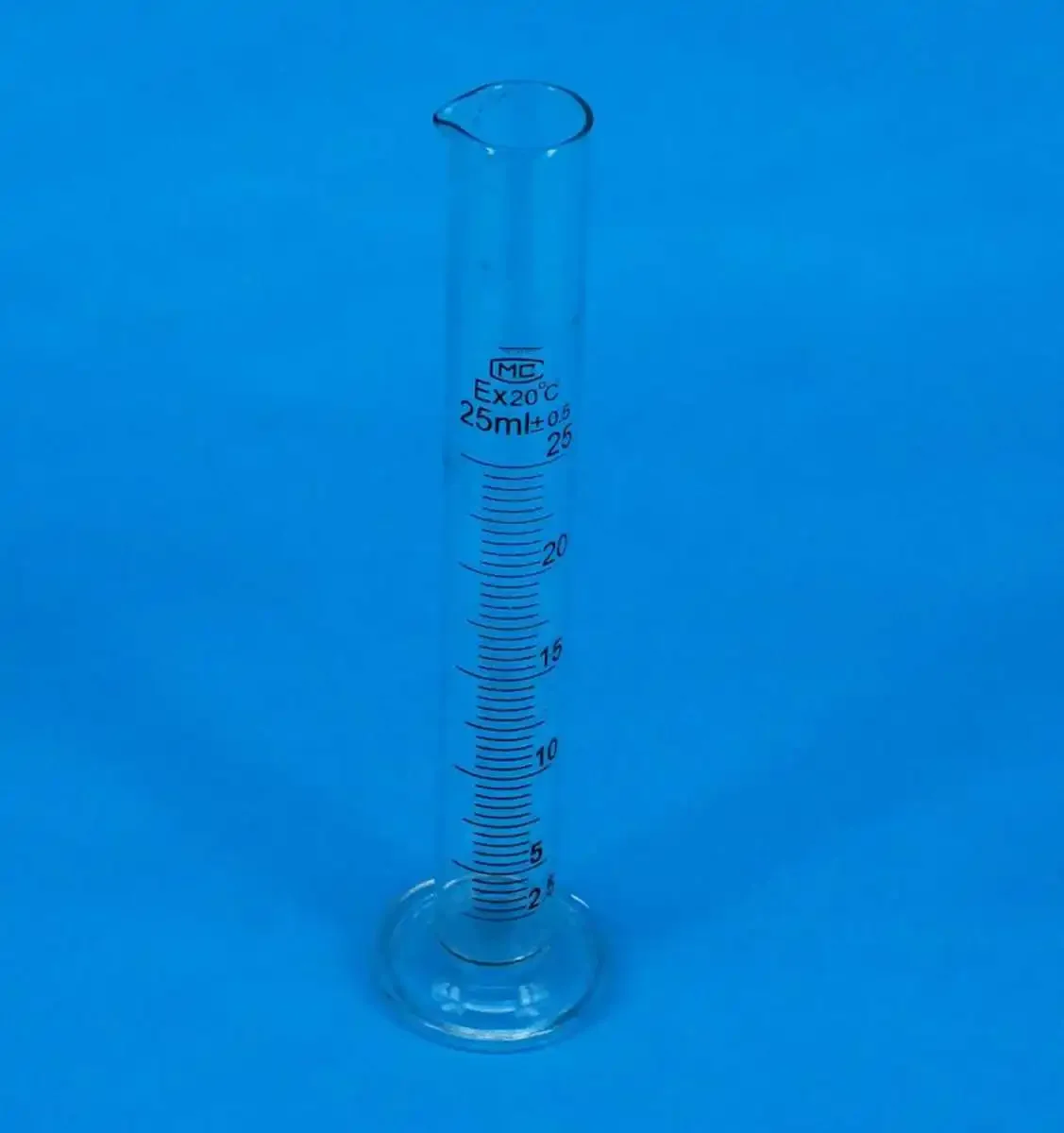 25ml Lab Glass Graduated Measuring Cylinder With Spout Glassware