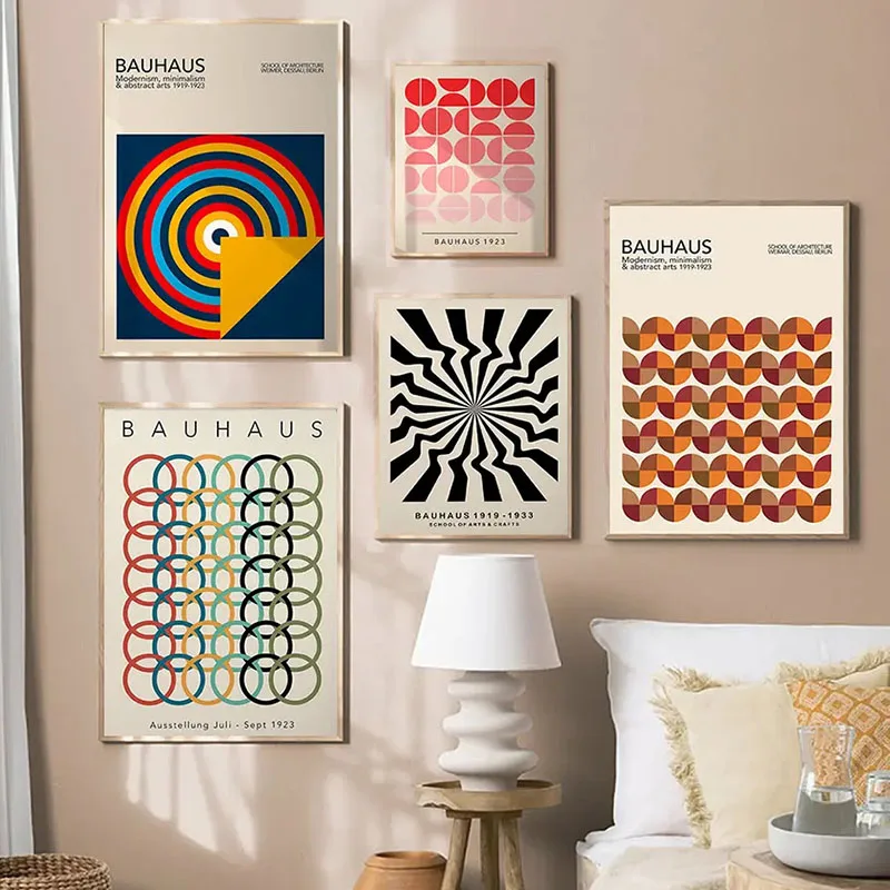 Modernist Bauhaus G…