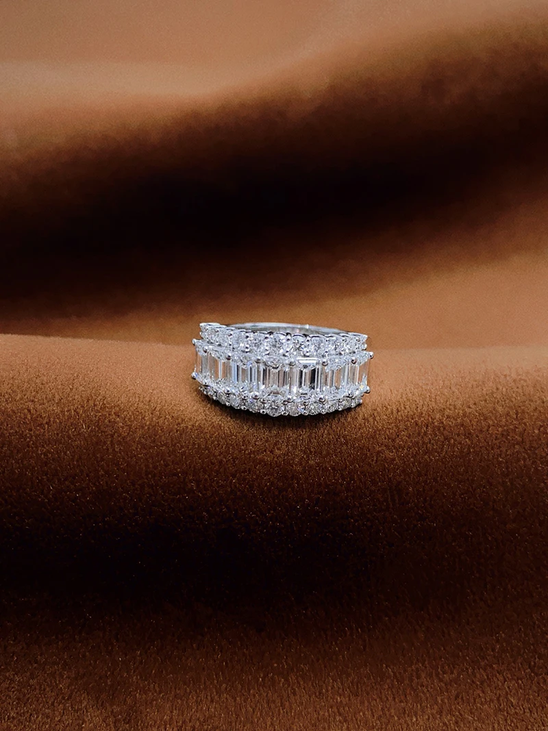 LUOWEND 100% 18K White Gold Rings Luxury Emerald Cut Shape Real Natural Diamond Engagement Ring for Women High Party Jewelry