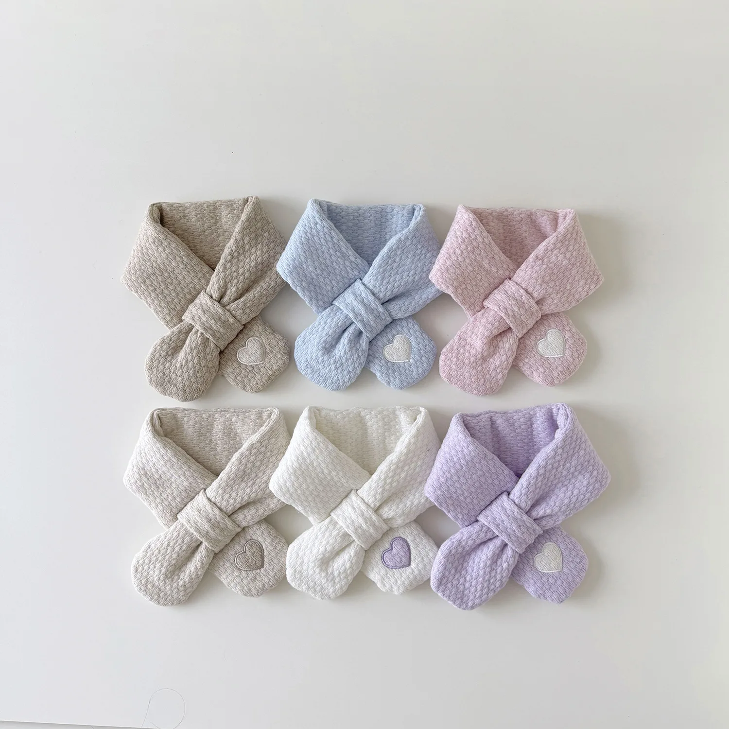 Cartoon Love Print Baby Scarf Winter Plush Cross Scarves for Kids Boys Girls Warm Neckerchief