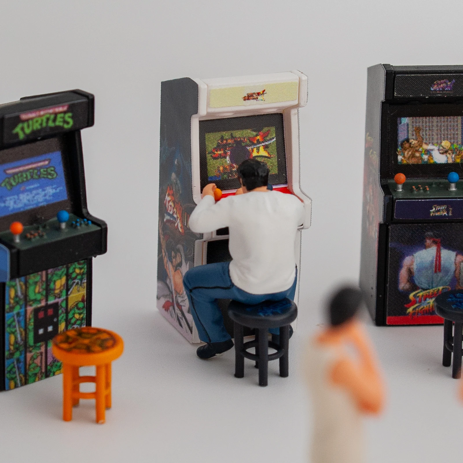 1/64 Scale Resin Arcade Game Machine Miniature Scene Props Hand Painted Retro Game Room Display for Diecast Car AFA