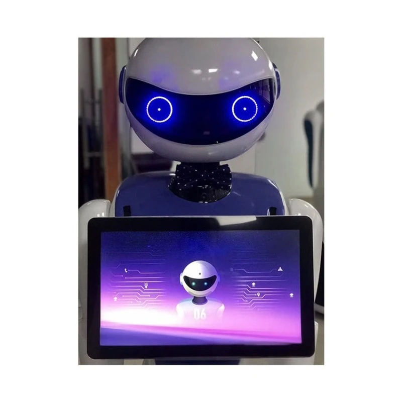 La sala espositiva spiega automaticamente, consultare e domande e risposte guidano il modo