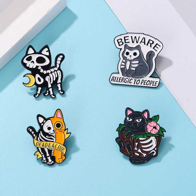 

Scary Skeleton Cat Metal Brooch Moon Potted Death or Alive Skeleton Cartoon Cat Animal Badge Punk Lapel Pins Jewelry Accessories