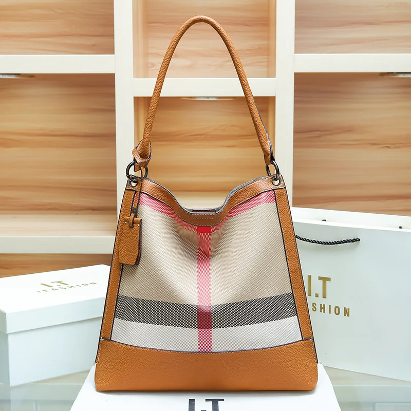 

Women's Fashion Retro Tote Bags New Crossbody Bags Temperament Checkered Bag High Capacity Trend Versatile Simple Shoulder Bags