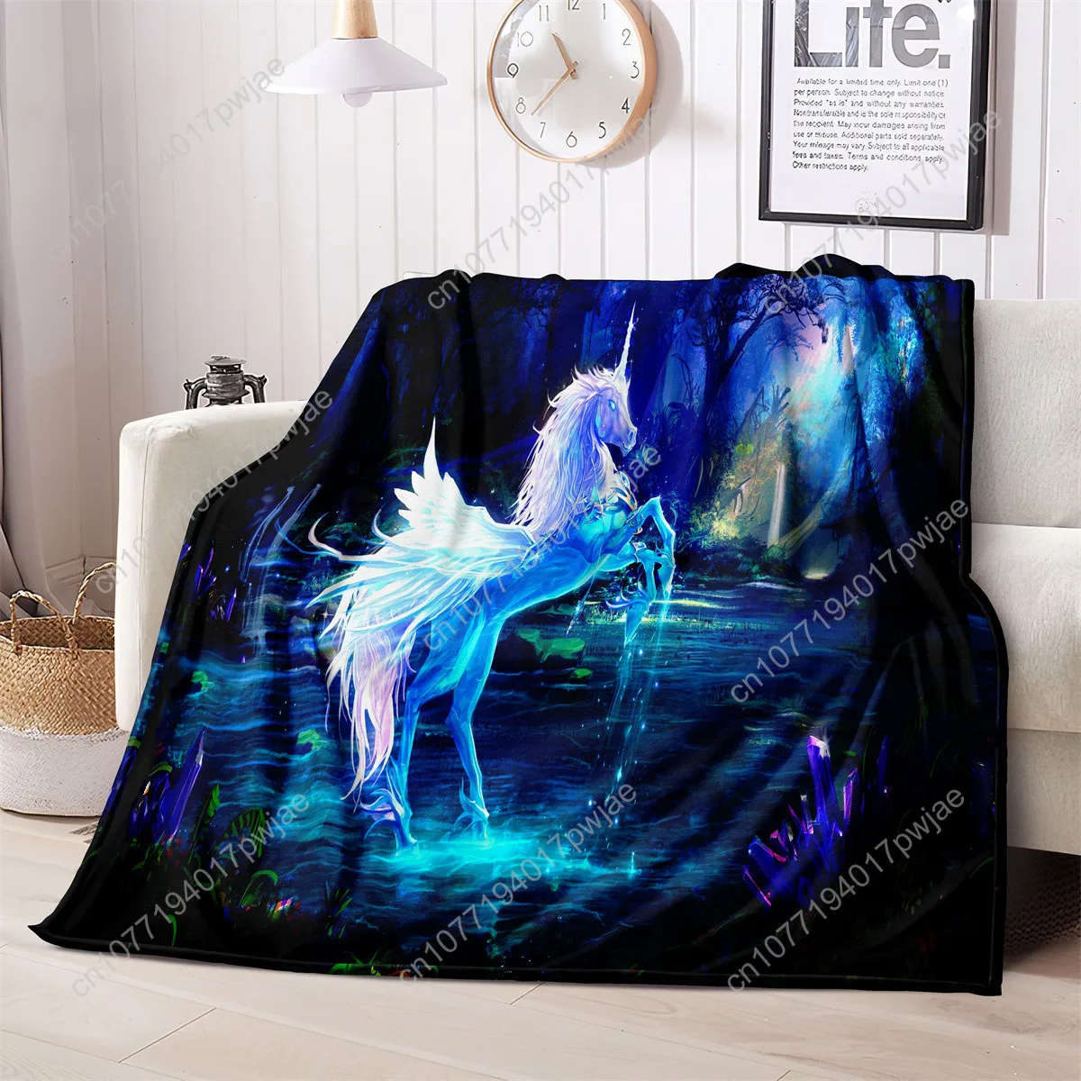 

1pc Unicorn Print Throw Blanket, Flannel Blanket For Living Room Couch Sofa, Home Decor