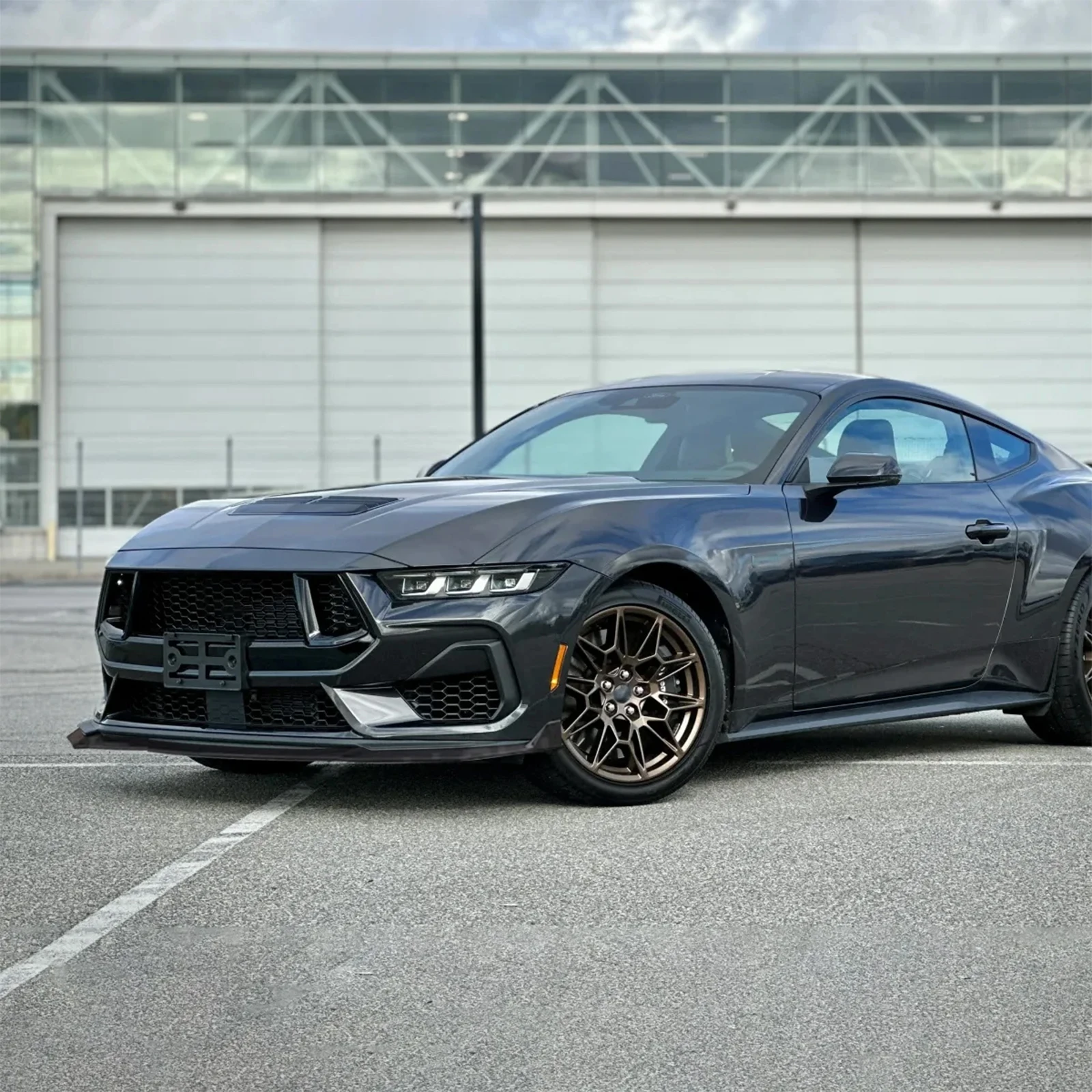 포드 머스탱 S650 GT 에코부스트 2024 2025 스포일러 스플리터 자동차 앞 범퍼 립 무광 유광 블랙 카본 파이버 룩 썸네일 2