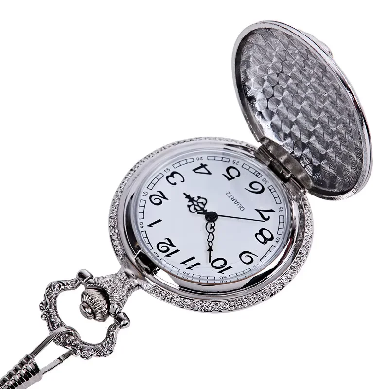 1032 سلسلة قطار كلاسيكية كبيرة ذهبية قاطرة كبيرة ريترو الذهب الجبهة الوجه التصفيق الجدول وجه أبيض كلمة سوداء 1032