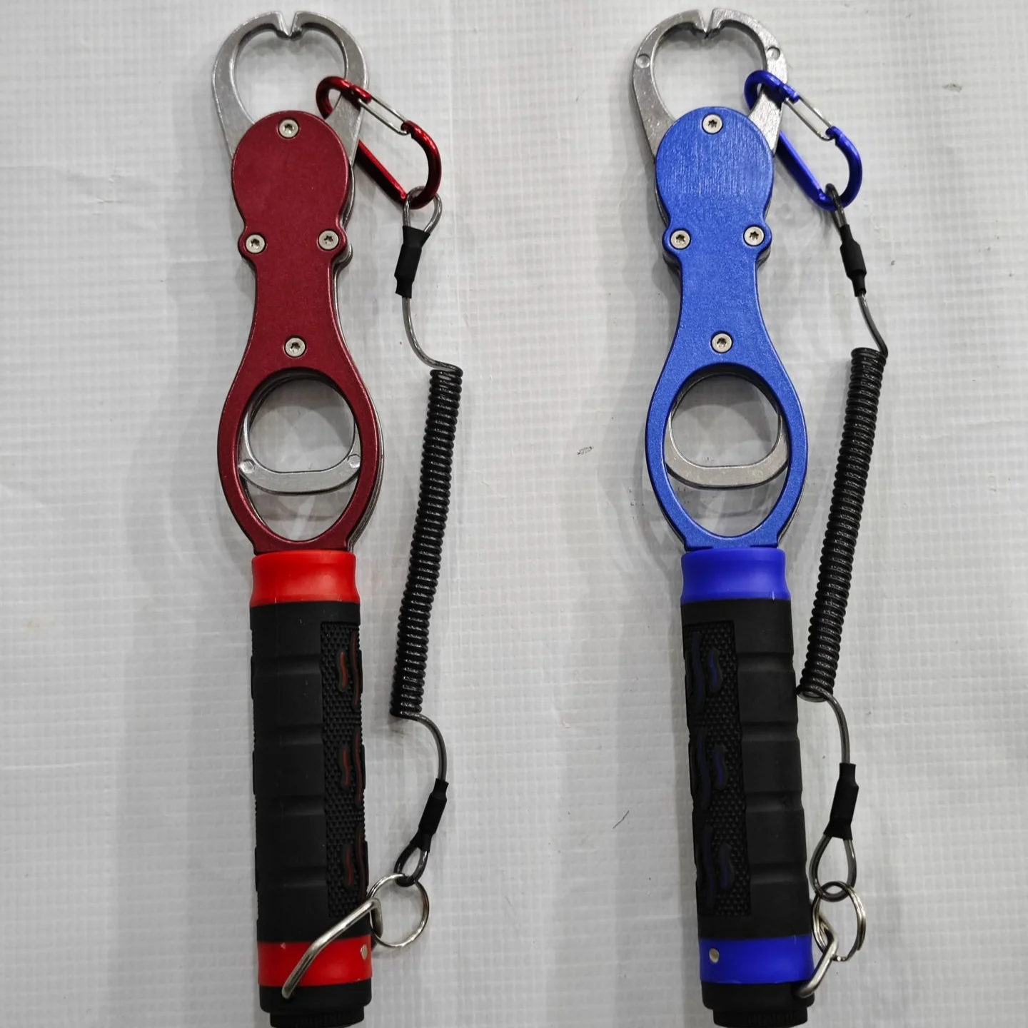 

Антикоррозийный захват для рыболовных губ со встроенными цифровыми весами, безопасный захват для рыбы, инструмент для ловли и освобождения рыболовных аксессуаров