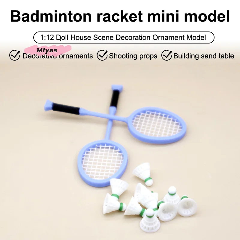 ชุดไม้แบดมินตันจิ๋ว 1 คู่ สำหรับตกแต่งฉากกีฬาในบ้านตุ๊กตาขนาด 1/12 ของเล่นจำลองสำหรับเล่นบทบาทสมมติในบ้านตุ๊กตา