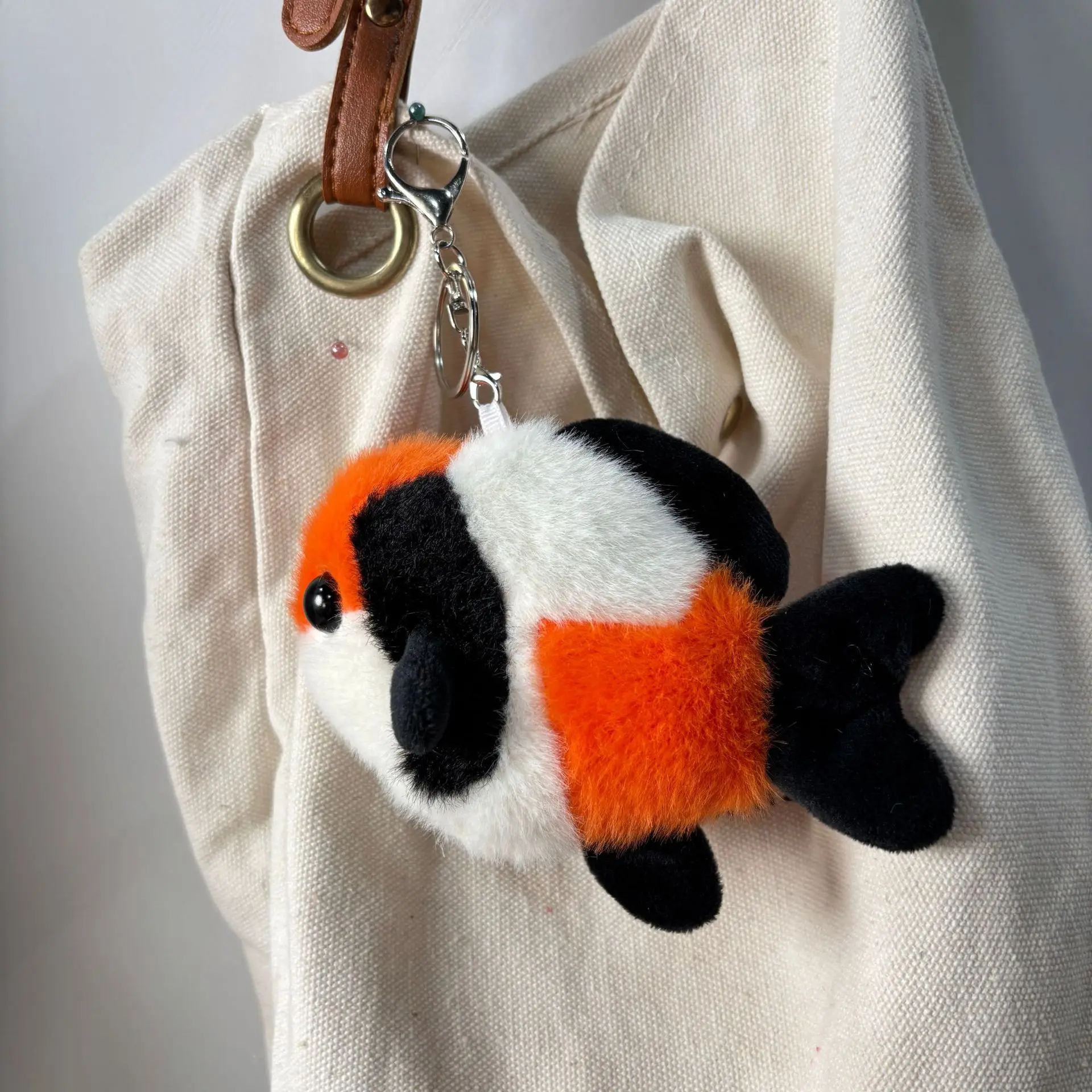 Buona fortuna Koi bambola di peluche giocattolo piccolo ciondolo carino peluche pesce portachiavi borsa fascino realistico carpa Koi peluche bambola portachiavi regalo fortunato