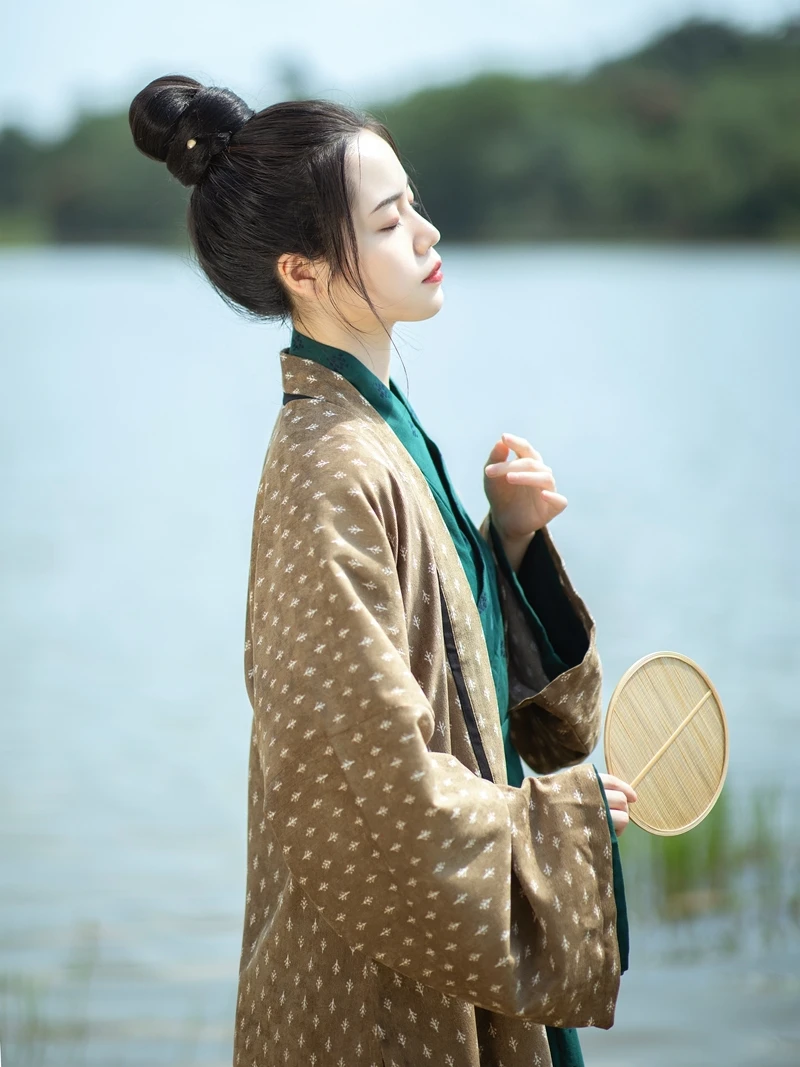 

2023 chinese ancient song dynasty hanfu childe suit with lapel, long shirt, song pants for men and women daliy sets