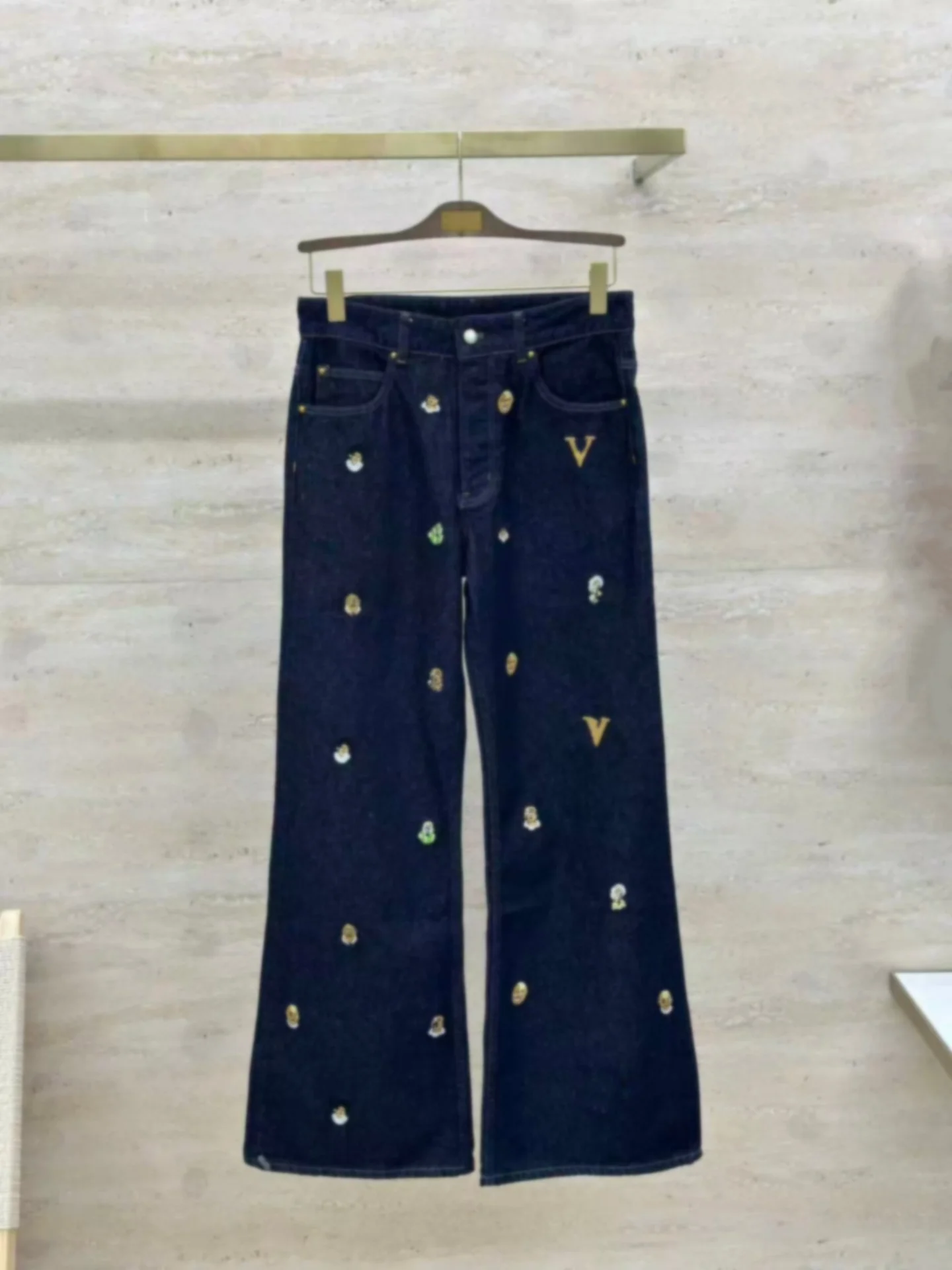 

High Waist Embroidered Flower Jeans Men Women Loose Long Pants Elegant Bell Bottoms Fashionable Casual Cotton Stretch Denim