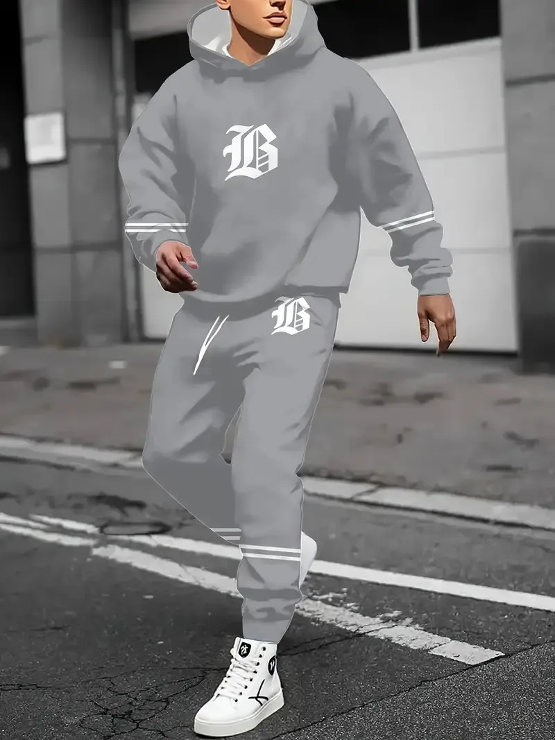 يتميز المجموعة الرجالية الجديدة لربيع وخريف 2025 بطباعة كاجوال عصرية ناعمة ومريحة بنمط حروف ثلاثية الأبعاد #4