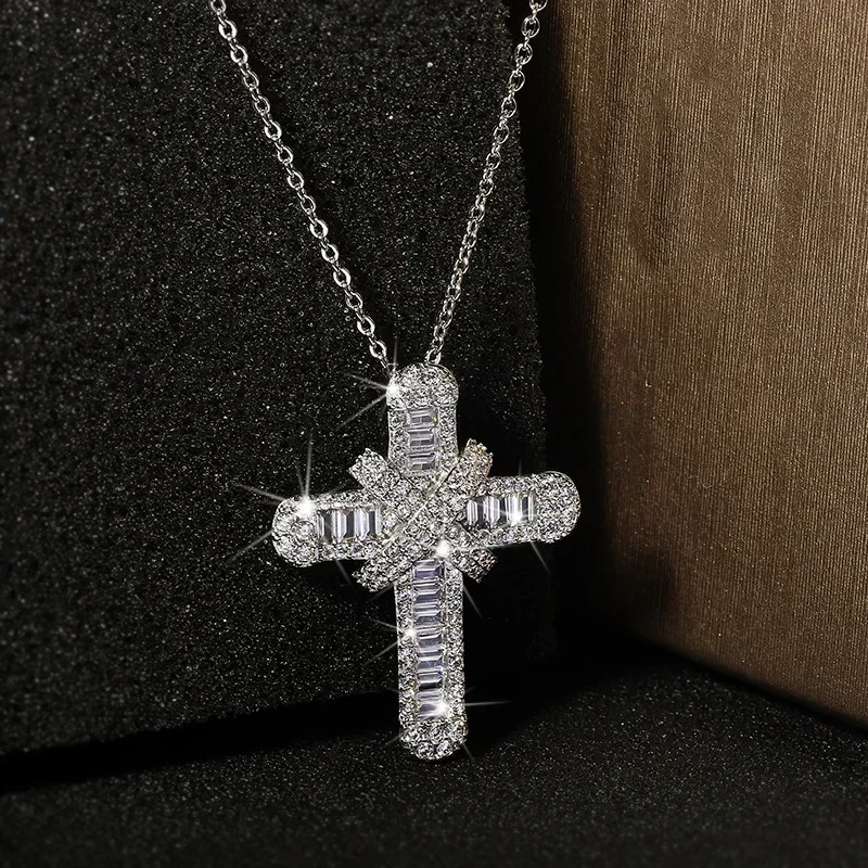 Luxury Women White Crystal Pendant Necklace Charm Silver Color Chain Necklace for Women Cute Bridal Cross Wedding Necklace