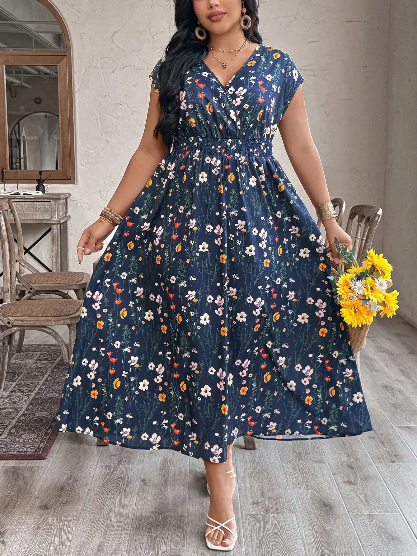 Vestido Maxi Floral Azul con Cuello en V y Cintura Elástica, Estilo Boho Fluido para Fiestas de Verano en el Jardín y Vacaciones