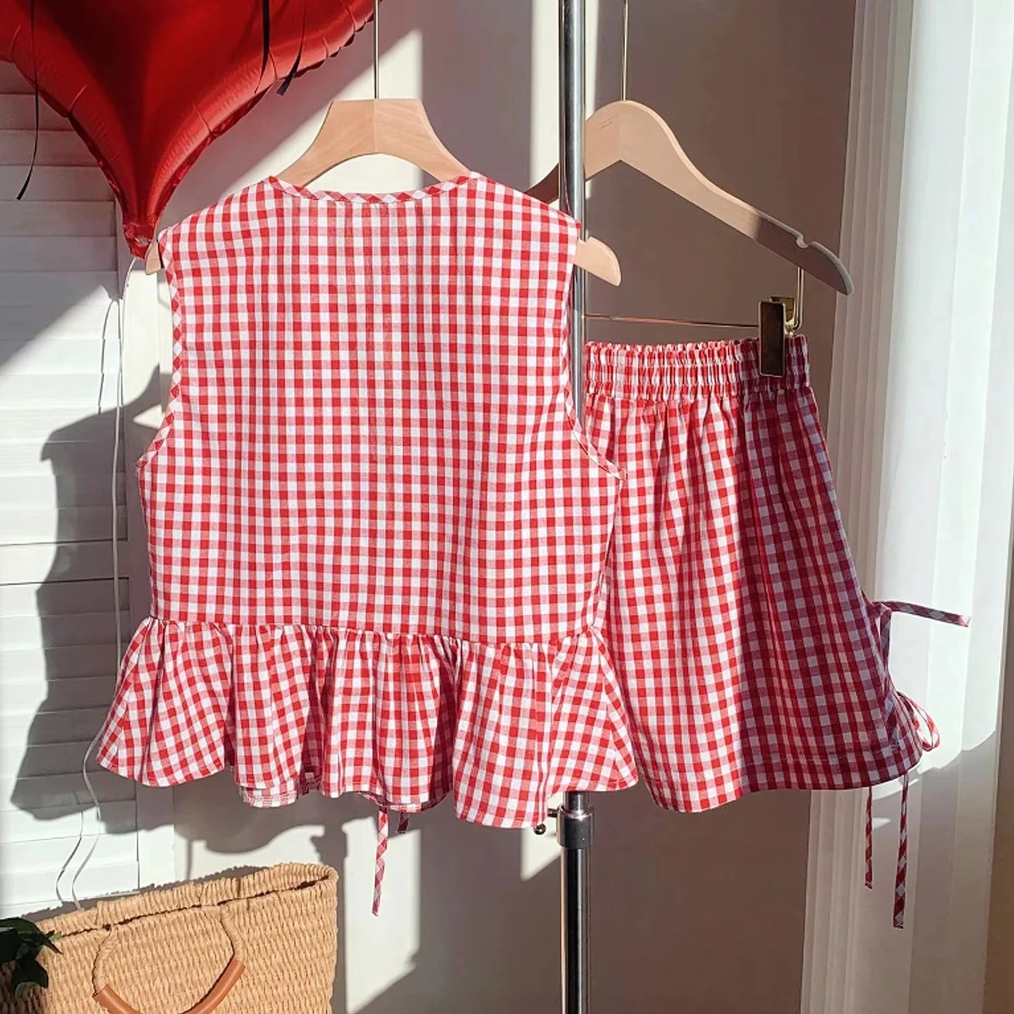 Verão feminino doce rendas até conjuntos de gravata borboleta k-estilo xadrez rendas sem mangas colher pescoço bonito saia de cintura alta conjuntos casuais para senhora