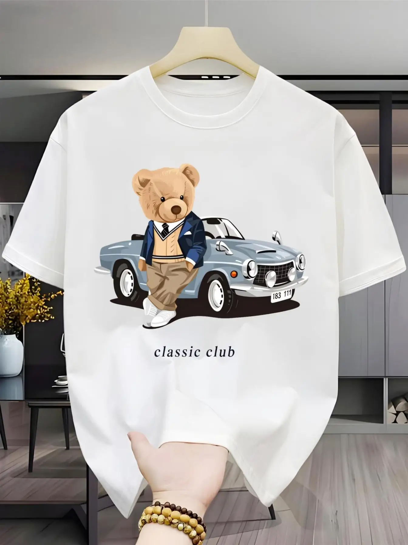 Teddy Bear in a Suit and Classic Car Men's Casual Short-Sleeve Crew Neck T-Shirt, Outdoor Short-Sleeve Casual Breathable T-Shirt, Printed Crew Neck Micro-Stretch T-Shirt, Easy-Care Versatile Top
