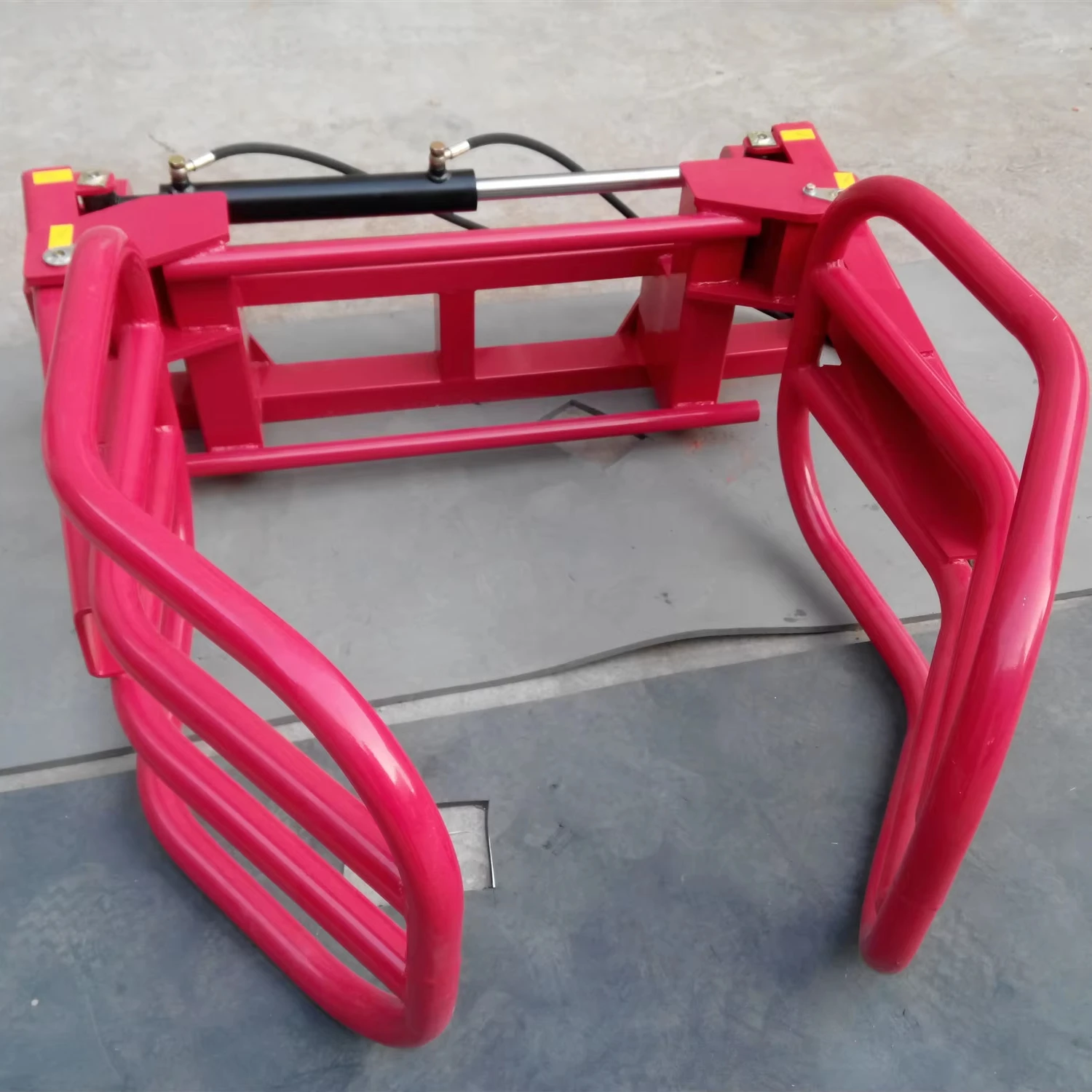 

Hay Bale Gripper for Standard Skid Steer/Tractor