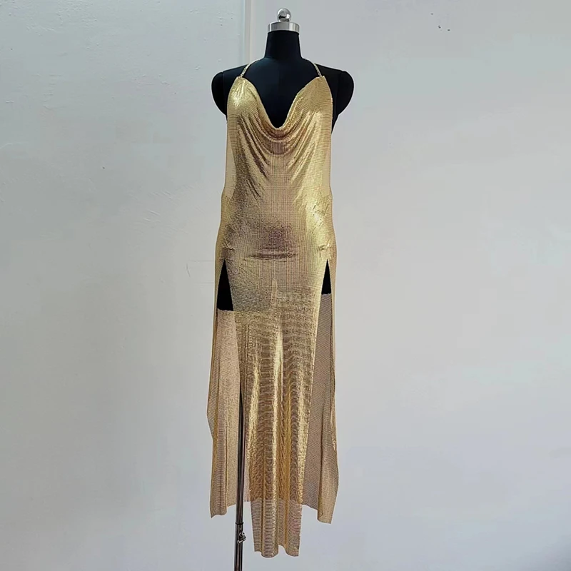 Glitzerndes Damen-Maxikleid mit Pailletten, rückenfrei, Spaghettiträgern, für Abendpartys, funkelnde Aluminium-Nakidka auf dem Badeanzug 2026 – Detail 5