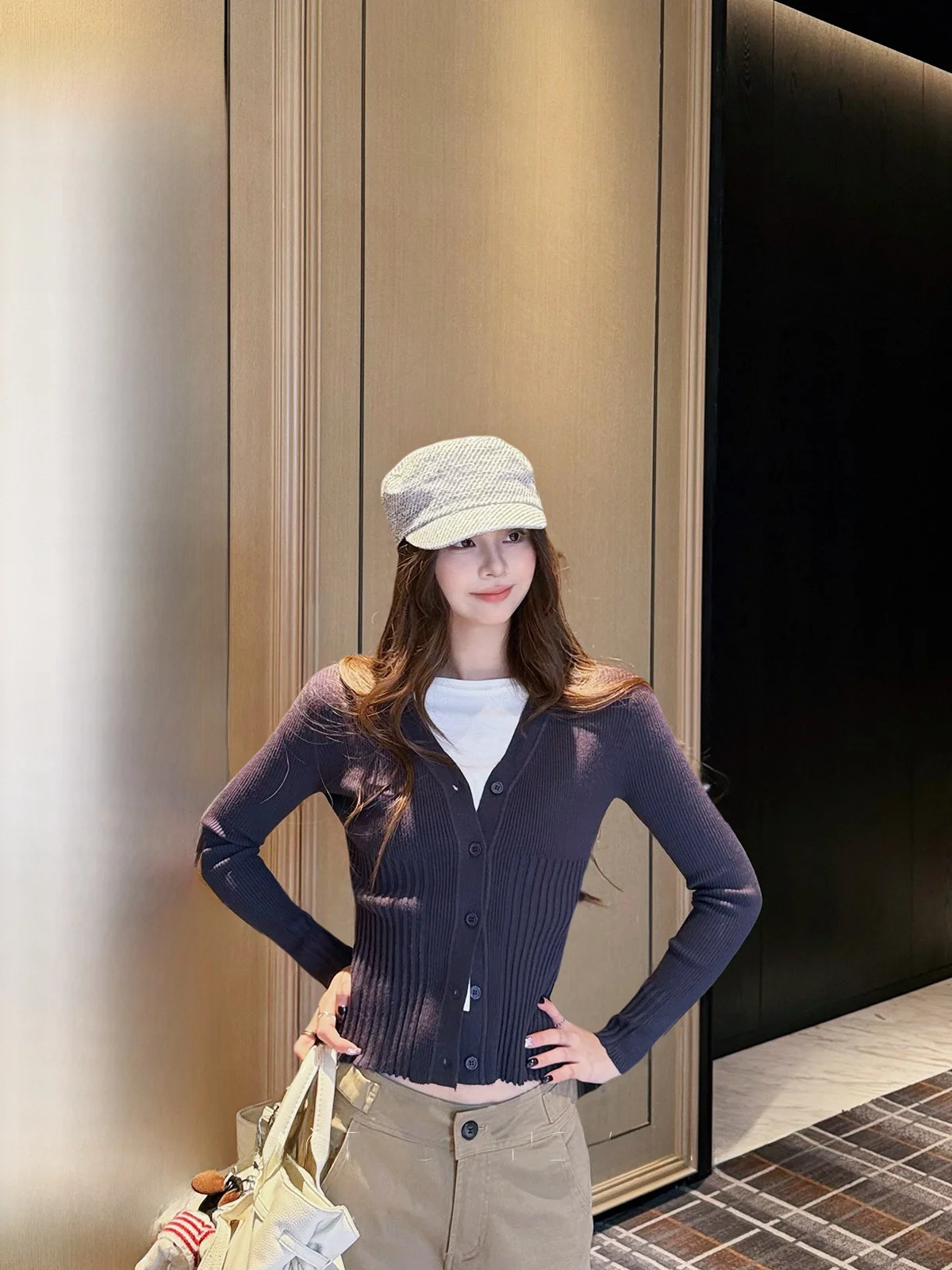 

Вязаный кардиган Yang Bubble Deep с V-образным вырезом, женский, приталенный, базовый слой, весна 2026, мягкий, длинный, трикотажный