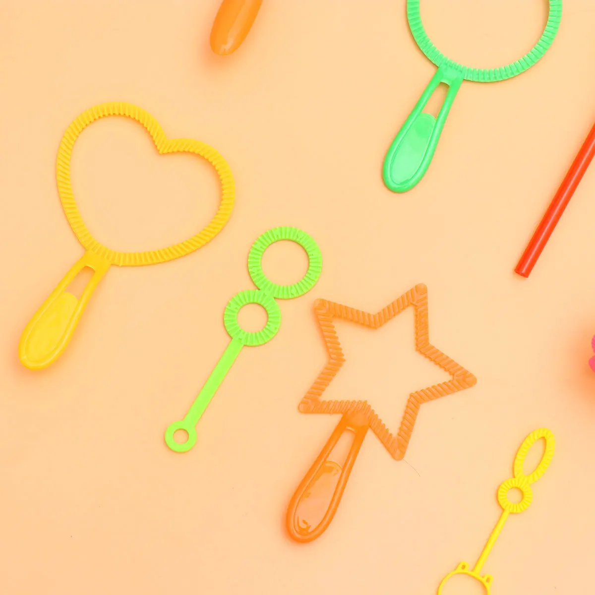 Ensemble de bâtons de fabrication de bulles multi-formes, 26 pièces, poignée Durable, accessoire de célébration de fête d'été pour enfants, jeu intérieur et extérieur
