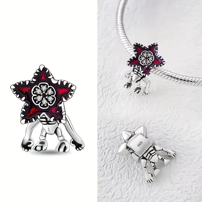 El popular colgante de oso de Disney en plata de ley S925 es perfecto para crear pulseras originales de bricolaje. Es un artículo de joyería elegante.